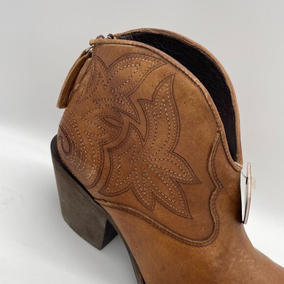 Ariat Layla Western Ankle Boots Naturally Distressed Tan 7B Medium Leather NIB - Picture 6 of 15